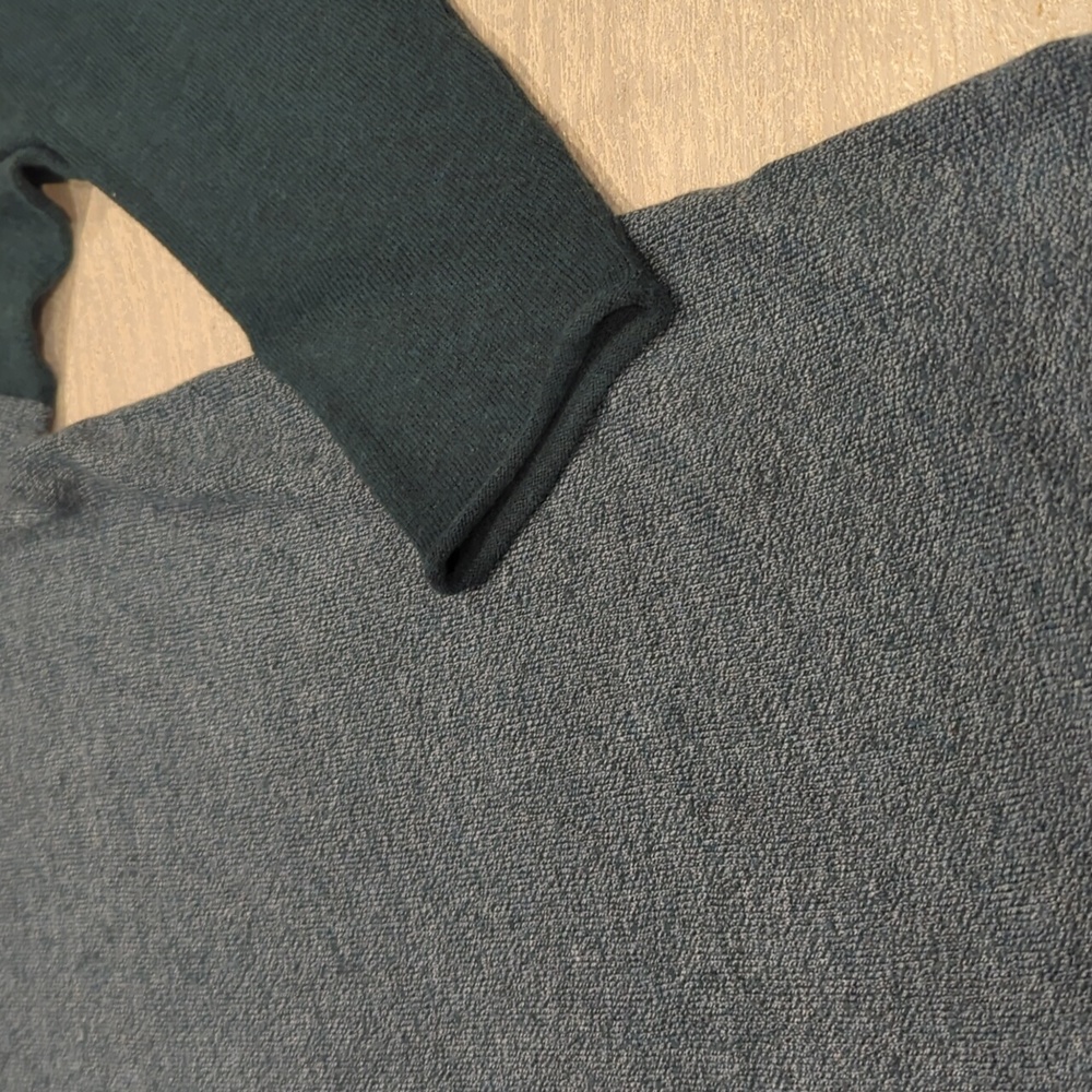 Colorblock Sweater - Picture 2 of 5